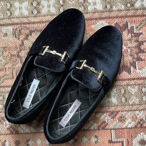 Men’s velvet slip on